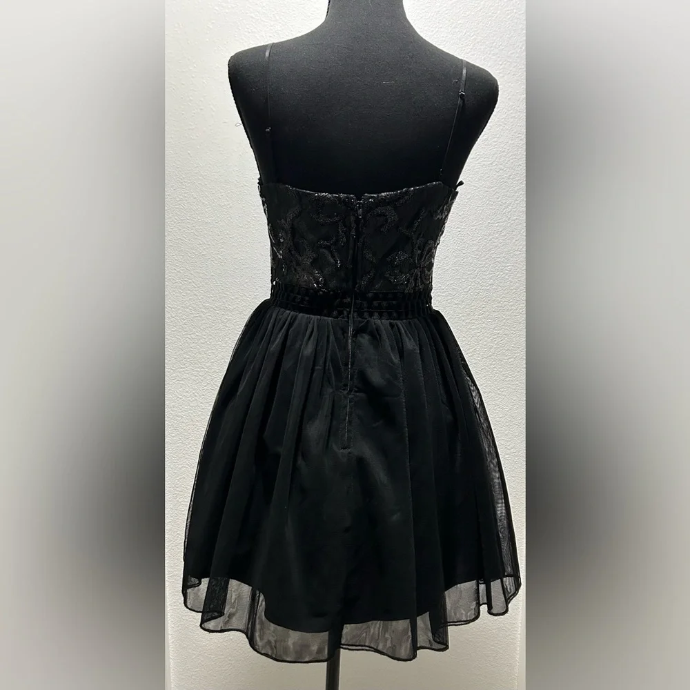 City Triangles Short Prom Dress - 5 - Black - Used - Picture 2 of 3